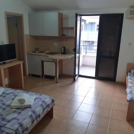 Apartments Mare Будва Екстериор снимка