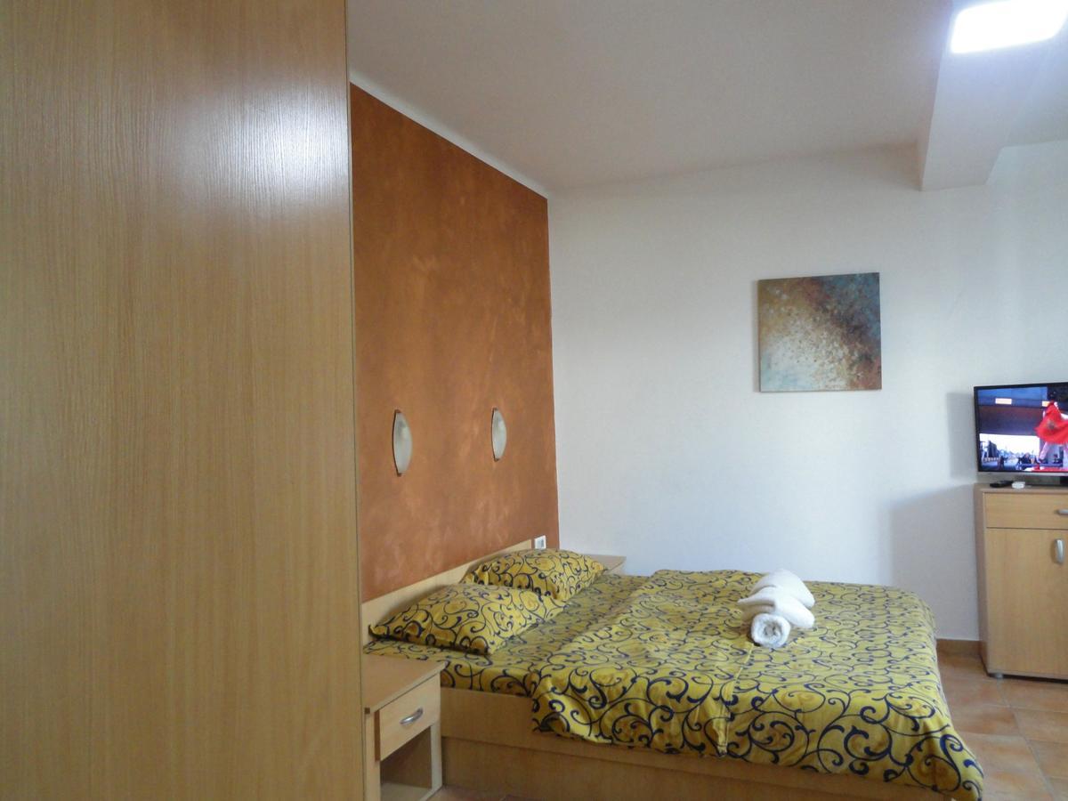 Apartments Mare Будва Екстериор снимка