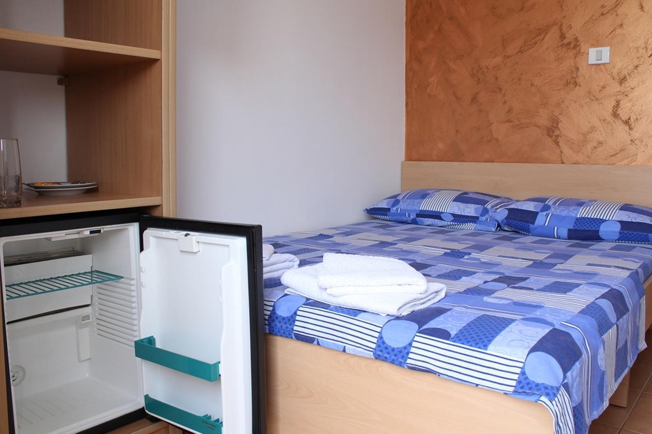 Apartments Mare Будва Стая снимка