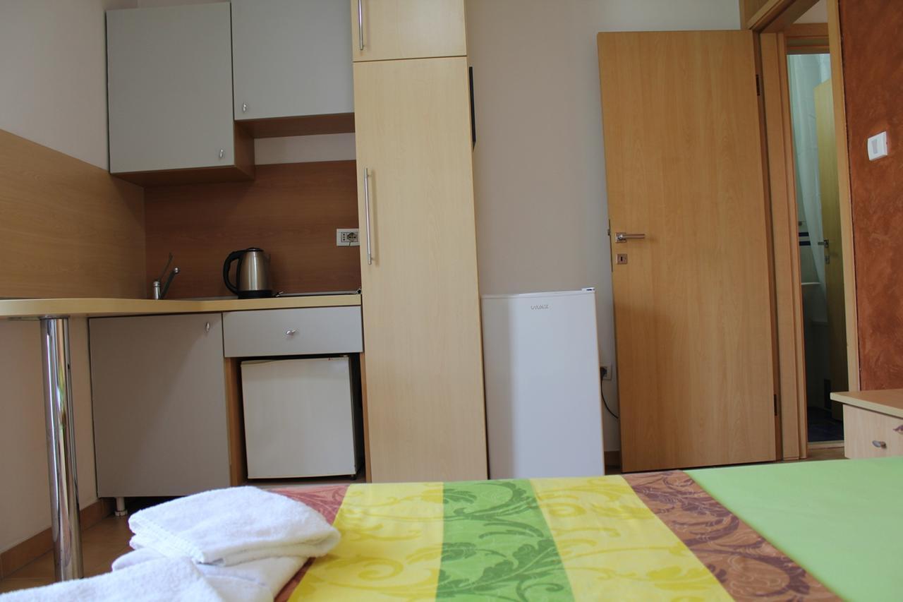 Apartments Mare Будва Стая снимка