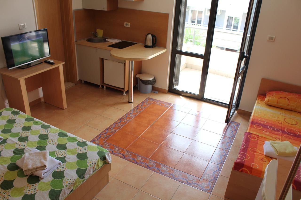 Apartments Mare Будва Екстериор снимка