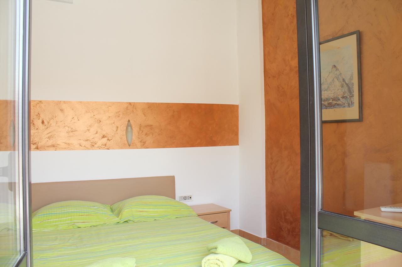 Apartments Mare Будва Стая снимка