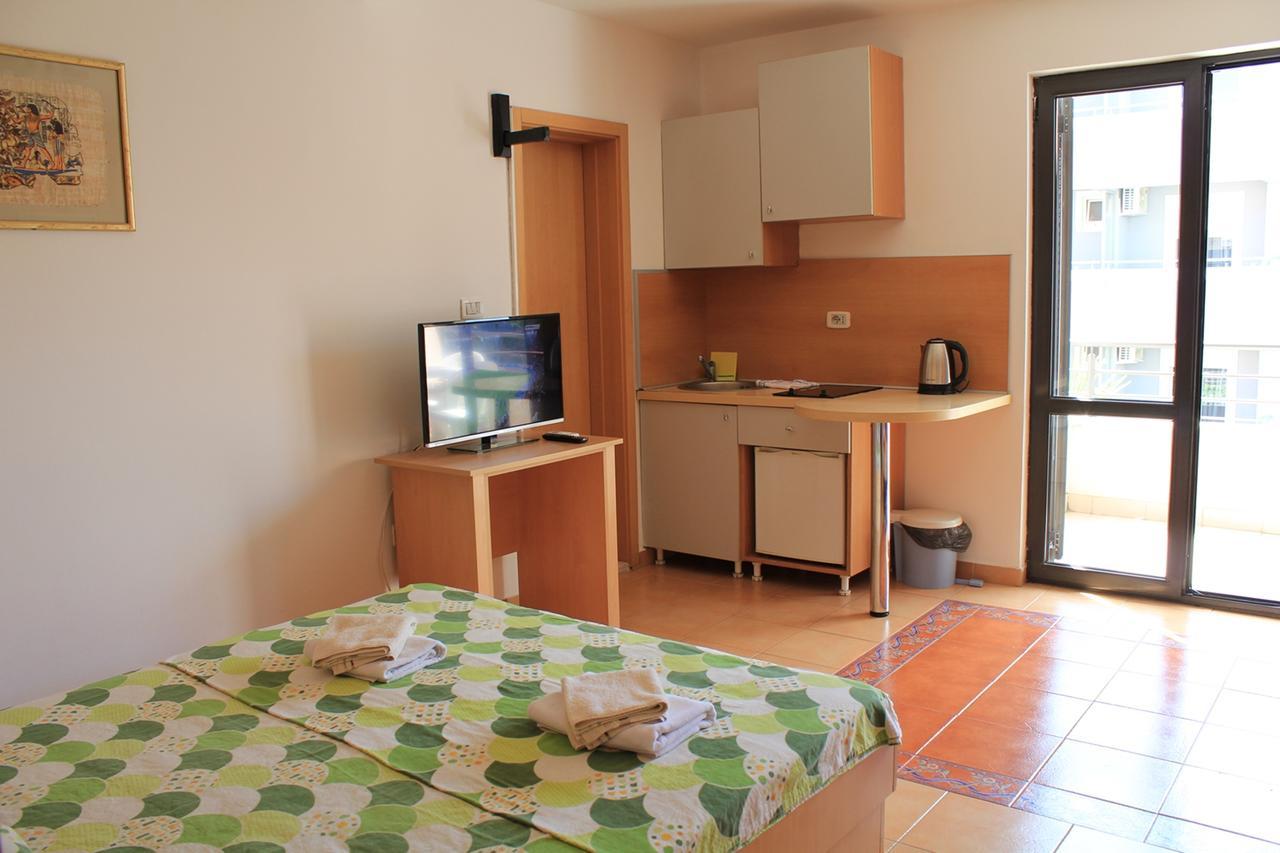 Apartments Mare Будва Стая снимка